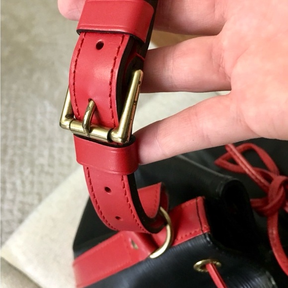 Authentic Louis Vuitton bucket bag black Epi leather - Picture 15 of 16